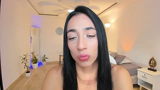 Snapshot of carleee_winter chatting on June 15, 11:29 pm carleee winter online show from June 15, 11:29 pm