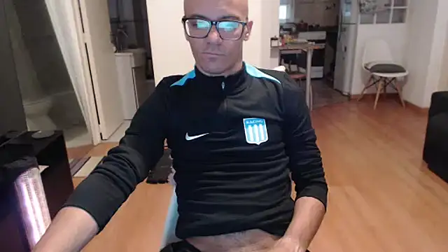 Snapshot of guachin_hunk chatting on May 4, 7:54 pm guachin hunk online show from May 4, 7:54 pm