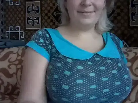 Diana Britt online show from December 3, 11:55 am
