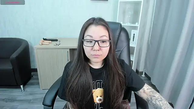 gentle muse online show from February 27, 11:59 pm