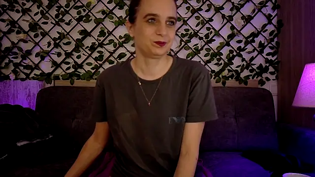 Snapshot of LadyChantale chatting on January 19, 9:35 am LadyChantale online show from January 19, 9:35 am