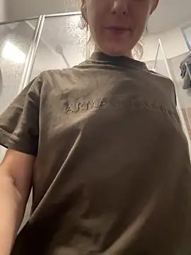 Snapshot of LadyChantale chatting on February 17, 3:08 pm LadyChantale online show from February 17, 3:08 pm