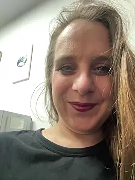 LadyChantale online show from April 1, 6:36 am