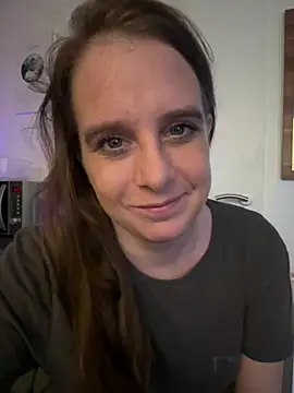 LadyChantale online show from April 6, 6:25 am