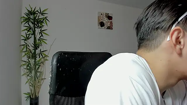 Snapshot of Giordano_Russo chatting on March 3, 2:47 am Giordano Russo online show from March 3, 2:47 am