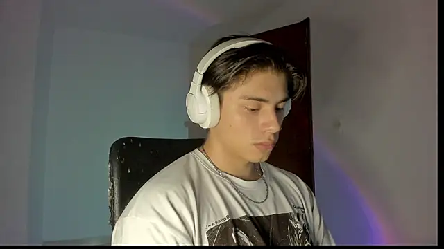 Giordano Russo online show from October 16, 12:44 am