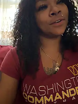 HaloRodeoLover2 online show from March 17, 2:42 pm