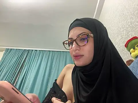 GumusGuray online show from December 20, 2:08 am