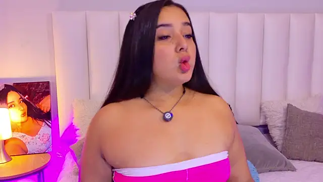 ValenScott1 online show from May 30, 12:35 pm