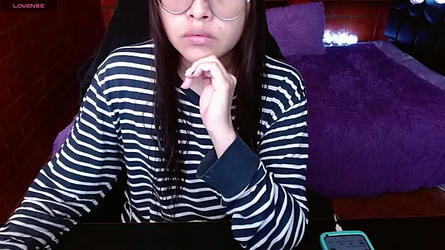 Snapshot of MidoriQuiinn chatting on May 15, 4:14 pm MidoriQuiinn online show from May 15, 4:14 pm