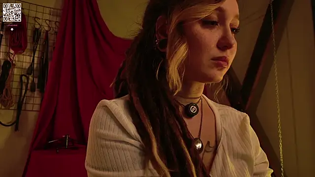 Snapshot of VortexProject chatting on December 3, 1:42 pm VortexProject online show from December 3, 1:42 pm