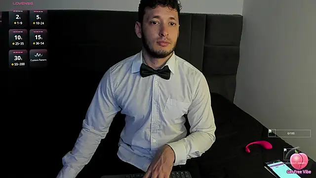 Snapshot of alejandro__2 chatting on October 18, 3:24 pm alejandro 2 online show from October 18, 3:24 pm