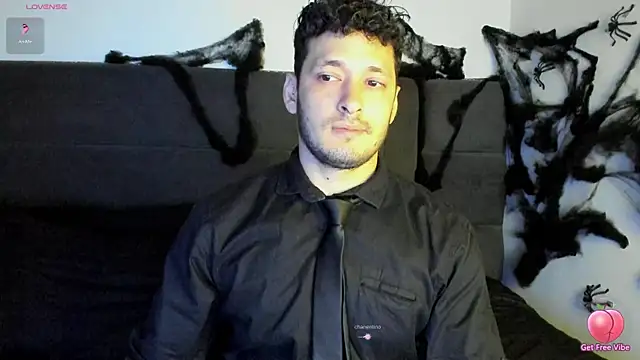 Snapshot of alejandro__2 chatting on November 1, 6:43 pm alejandro 2 online show from November 1, 6:43 pm