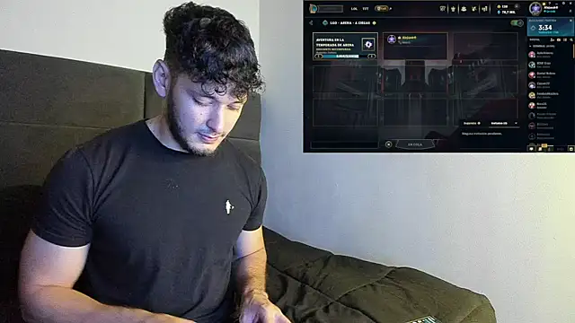 Snapshot of alejandro__2 chatting on November 21, 6:28 pm alejandro 2 online show from November 21, 6:28 pm