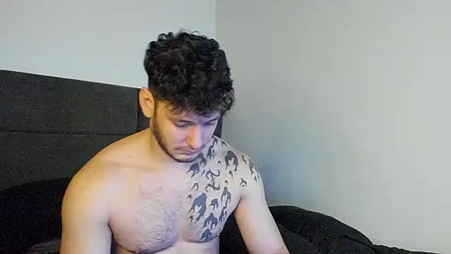 Snapshot of alejandro__2 chatting on November 28, 8:00 pm alejandro 2 online show from November 28, 8:00 pm