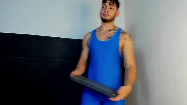 alejandro  2 online show from April 7, 4:40 pm