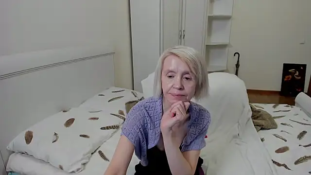 aminalive online show from November 4, 8:41 pm