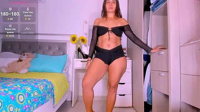 sharonDulce online show from March 30, 12:22 am