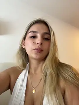 oriana zoeee online show from May 30, 12:19 am