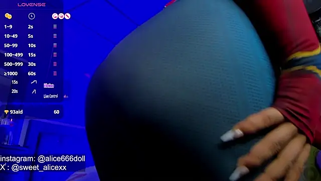Snapshot of SWEET_ALICEXX chatting on April 30, 11:31 pm SWEET ALICEXX online show from April 30, 11:31 pm