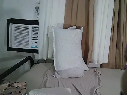 Snapshot of mommylicious chatting on February 22, 12:56 am mommylicious online show from February 22, 12:56 am