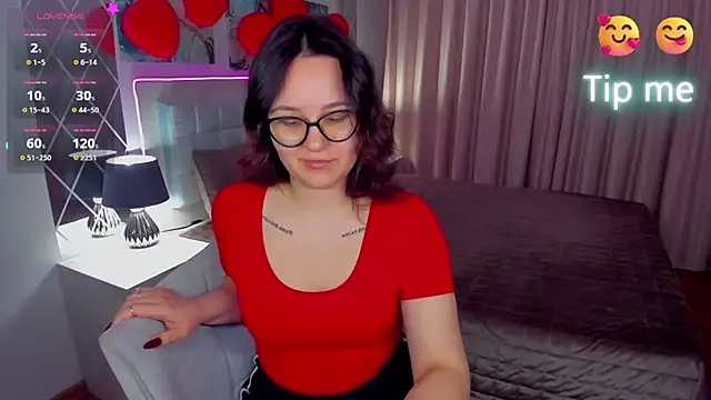 EsterLogan online show from March 7, 8:34 am