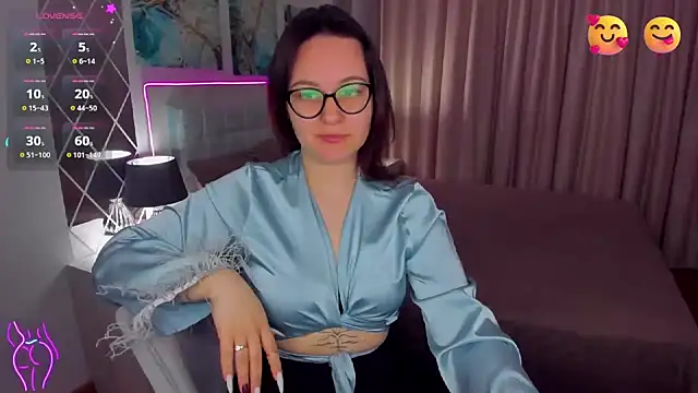 EsterLogan online show from March 21, 5:21 am