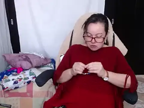 Snapshot of Sonialorens_ chatting on December 12, 12:44 pm Sonialorens online show from December 12, 12:44 pm