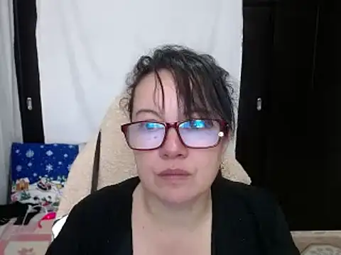 Snapshot of Sonialorens_ chatting on December 13, 4:16 pm Sonialorens online show from December 13, 4:16 pm