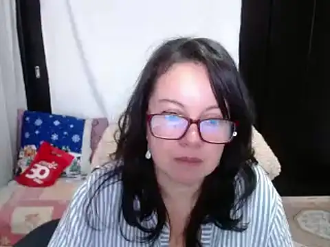 Snapshot of Sonialorens_ chatting on December 14, 2:53 pm Sonialorens online show from December 14, 2:53 pm