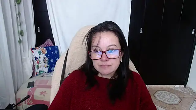 Snapshot of Sonialorens_ chatting on December 19, 2:46 pm Sonialorens online show from December 19, 2:46 pm