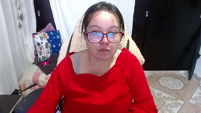Snapshot of Sonialorens_ chatting on December 20, 2:05 pm Sonialorens online show from December 20, 2:05 pm