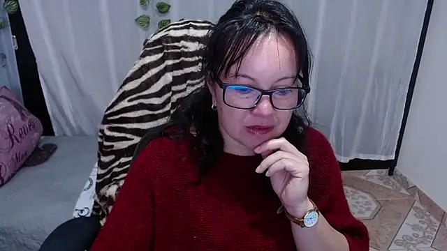 Snapshot of Sonialorens_ chatting on February 5, 12:06 pm Sonialorens online show from February 5, 12:06 pm
