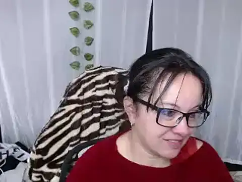 Snapshot of Sonialorens_ chatting on February 10, 3:10 pm Sonialorens online show from February 10, 3:10 pm