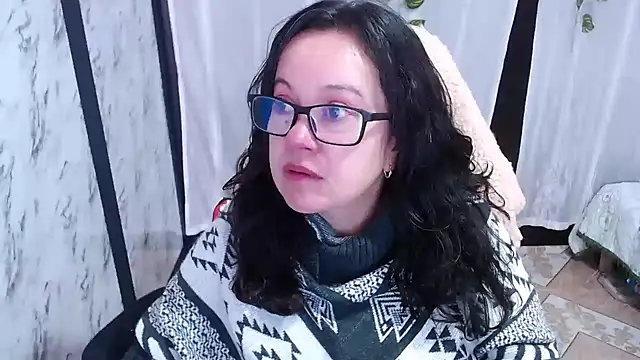 Snapshot of Sonialorens_ chatting on March 7, 12:34 pm Sonialorens online show from March 7, 12:34 pm