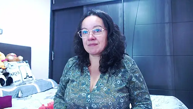 Snapshot of Sonialorens_ chatting on September 9, 4:17 pm Sonialorens online show from September 9, 4:17 pm