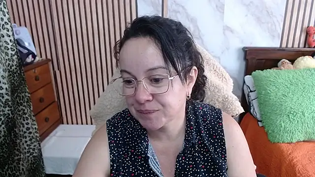 Snapshot of Sonialorens_ chatting on September 19, 9:26 pm Sonialorens online show from September 19, 9:26 pm