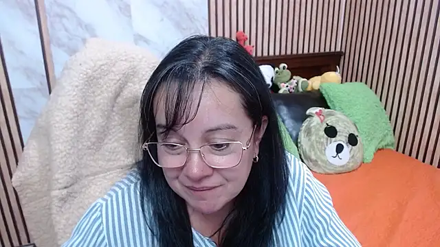 Snapshot of Sonialorens_ chatting on September 25, 10:57 pm Sonialorens online show from September 25, 10:57 pm