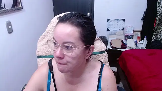 Snapshot of Sonialorens_ chatting on November 19, 9:04 pm Sonialorens online show from November 19, 9:04 pm