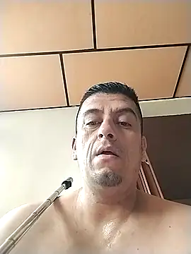 Snapshot of starplss chatting on November 1, 8:11 pm starplss online show from November 1, 8:11 pm