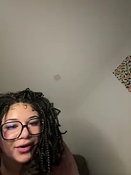 Snapshot of IamSashaLuv chatting on February 28, 1:58 am IamSashaLuv online show from February 28, 1:58 am