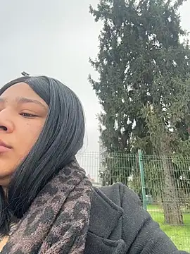 IamSashaLuv online show from January 7, 9:45 am