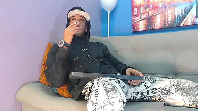 Snapshot of Robert_Kingg chatting on December 17, 3:17 am Robert Kingg online show from December 17, 3:17 am