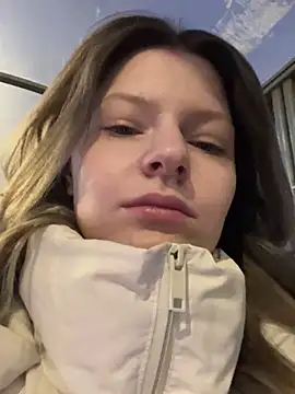 MaryHiggins online show from December 3, 1:42 pm