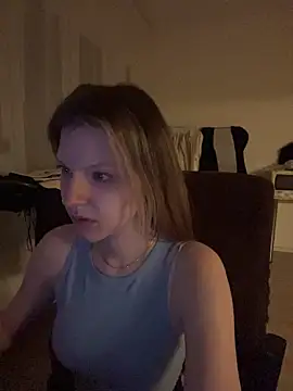 MaryHiggins online show from April 16, 9:50 pm