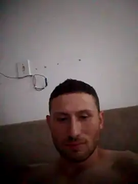 Snapshot of Juninho5755 chatting on October 30, 11:27 pm Juninho5755 online show from October 30, 11:27 pm