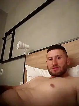 Snapshot of Juninho5755 chatting on November 14, 12:20 am Juninho5755 online show from November 14, 12:20 am