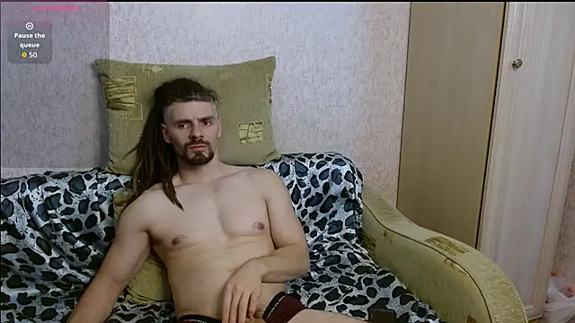 Snapshot of Aestheticguy101 chatting on November 24, 6:51 pm Aestheticguy101 online show from November 24, 6:51 pm