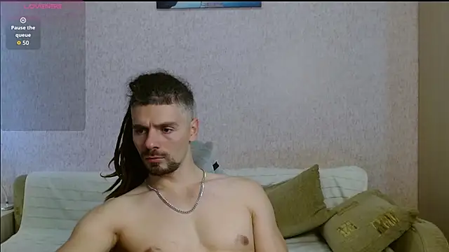 Snapshot of Aestheticguy101 chatting on November 26, 10:16 am Aestheticguy101 online show from November 26, 10:16 am