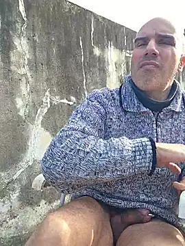 Snapshot of Dario618 chatting on June 2, 5:59 pm Dario618 online show from June 2, 5:59 pm